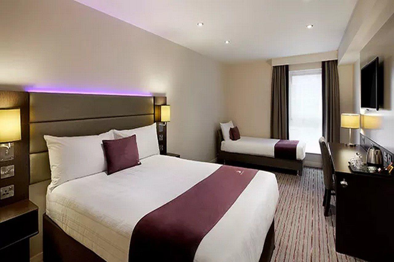 Premier Inn Maidenhead Town Centre Exterior foto